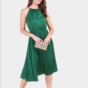 NWOT FLAWLESS PLEATED MIDI DRESS